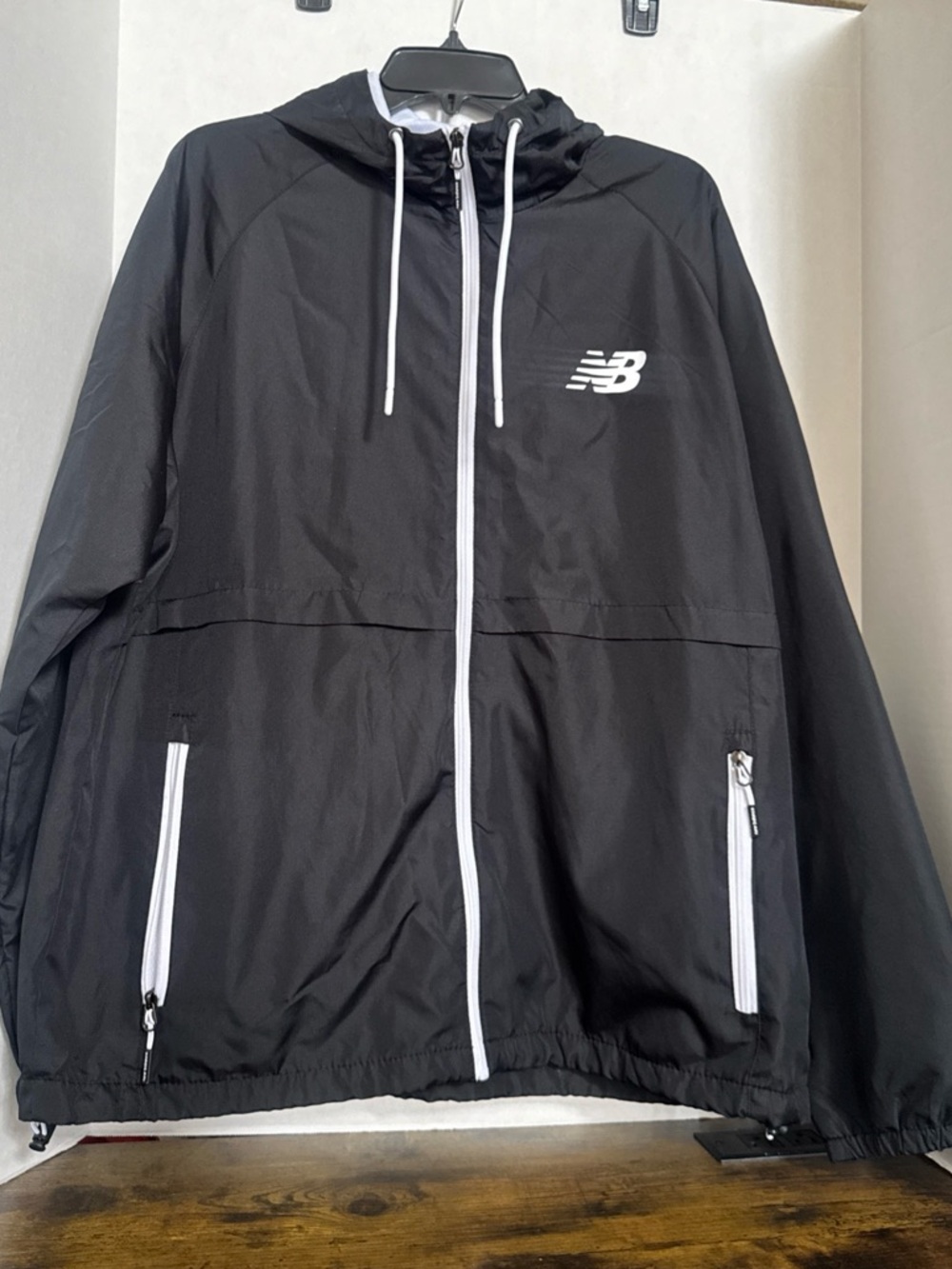 New Balance Hooded Windbreaker Full Zip Mesh Lined Jacket Mens XL  Black NWOT